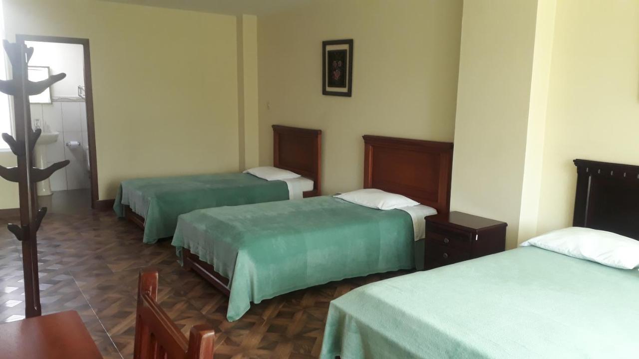 El Cardenal Hotel 洛哈 外观 照片