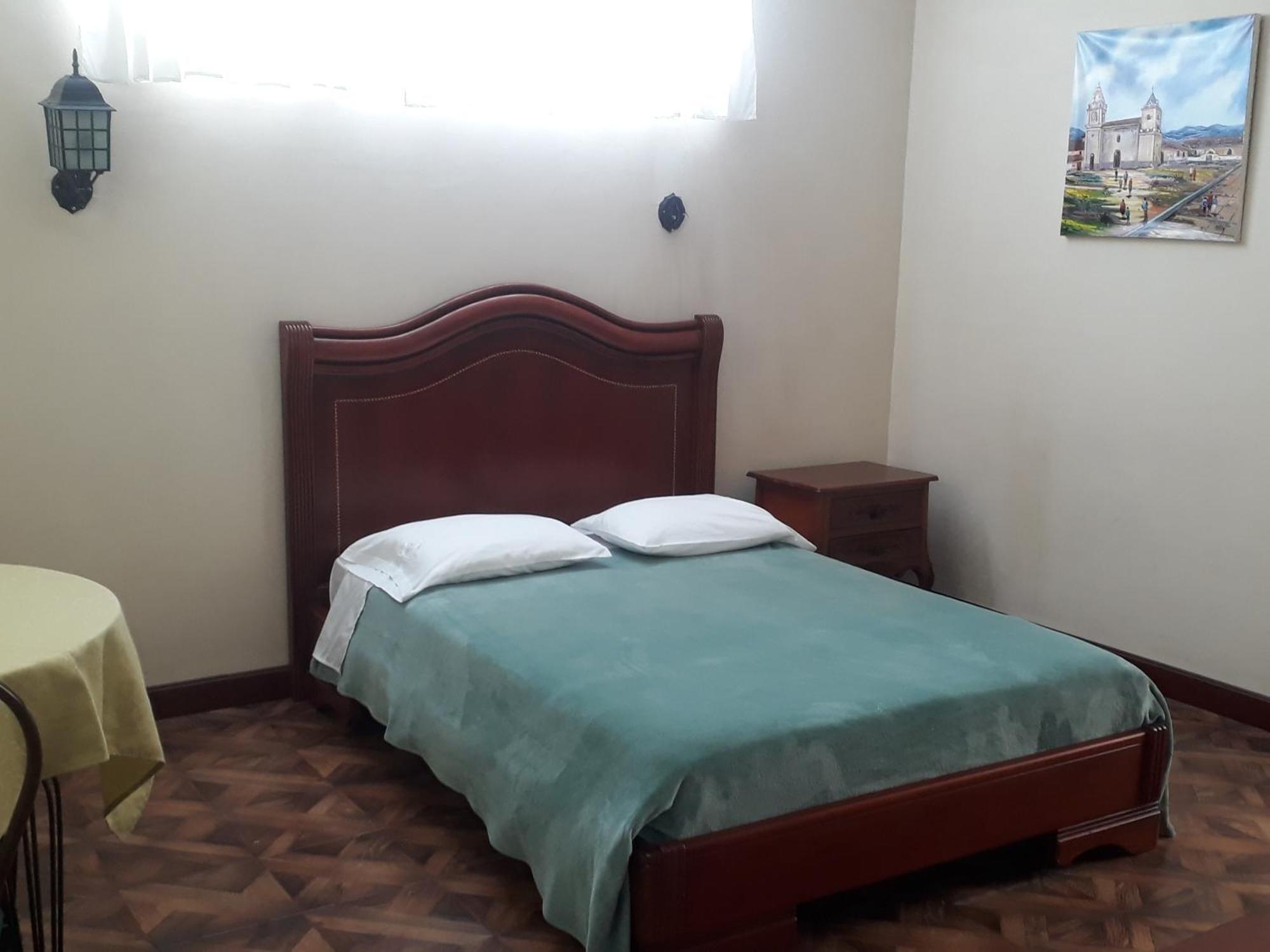 El Cardenal Hotel 洛哈 外观 照片